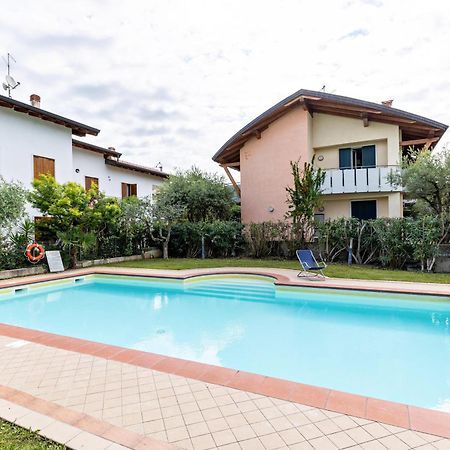 Bluemoon -Luminoso Apt Con Piscina Lazise Esterno foto